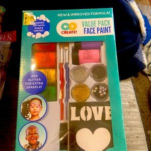 Value Pack Face Paint with Glitter